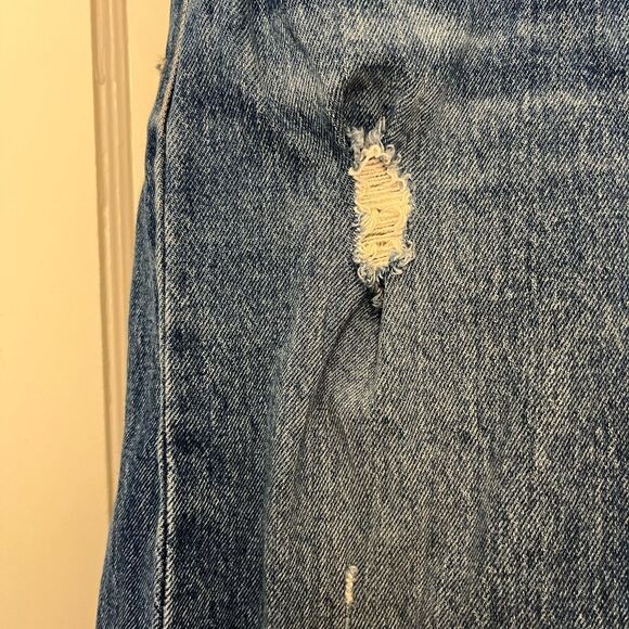 Levi’s Wedgie Button Fly Distressed Straight Jeans - Picture 5 of 7
